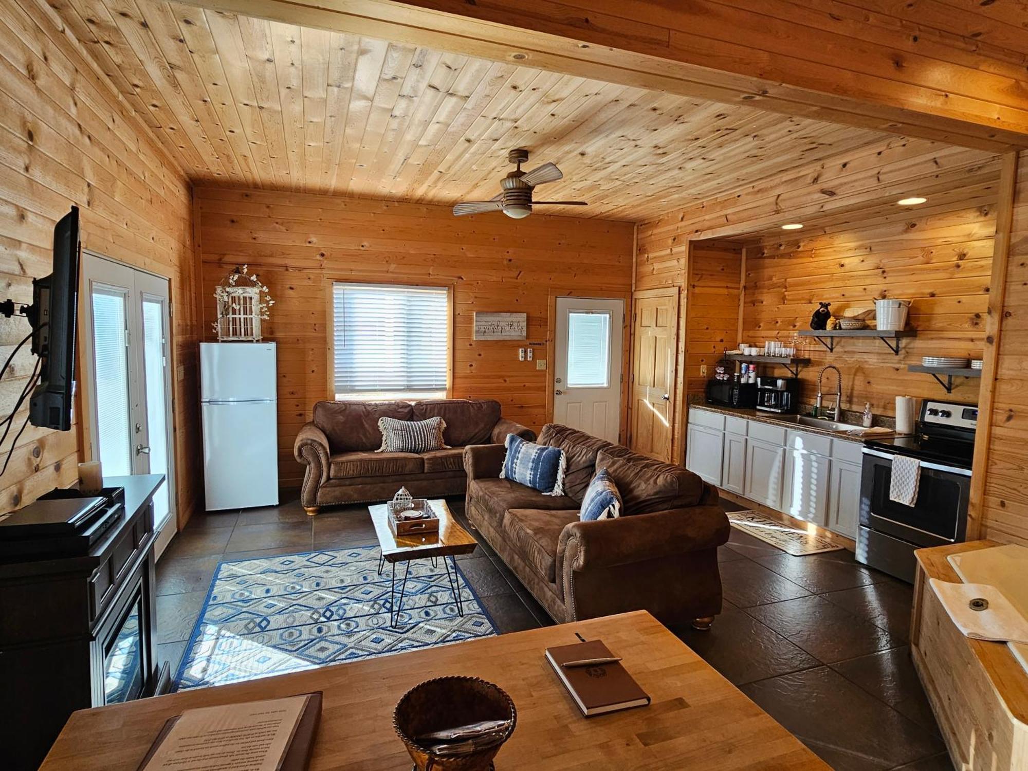 5 Min To Beaver Lake-King Bed-Fire Pit-Jetted Tub #3 Eureka Springs Exterior photo